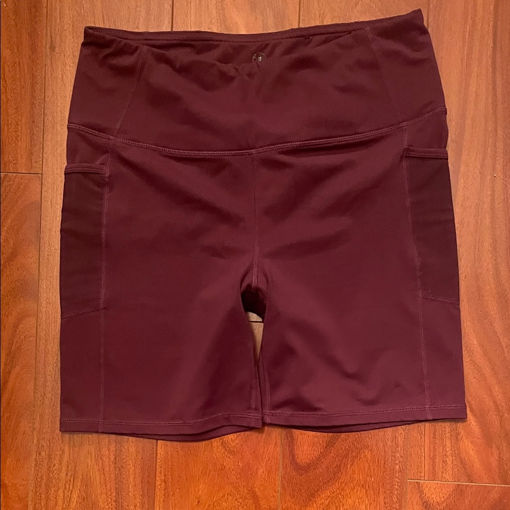 GAIAM Women's Deep Burgundy Bike Shorts